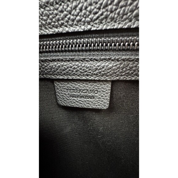 Ferragamo Business bag with Gancini Buckles Briefcase with Shoulder Strap - Picture 16 of 16